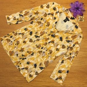 Ann Taylor long sleeved print top size M